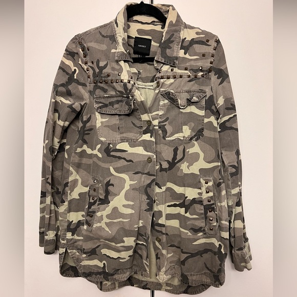 Forever 21 Jackets & Blazers - Camo shacket